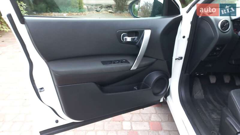 Внедорожник / Кроссовер Nissan Qashqai 2012 в Нововолынске