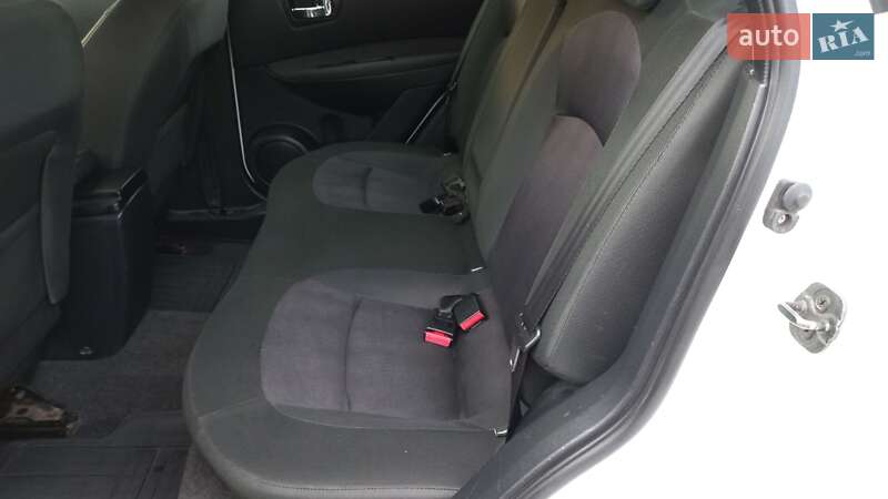 Внедорожник / Кроссовер Nissan Qashqai 2012 в Нововолынске