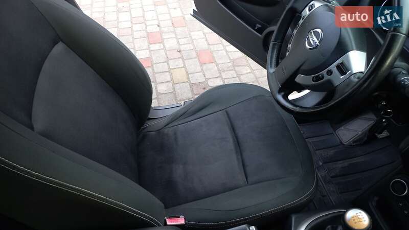 Внедорожник / Кроссовер Nissan Qashqai 2012 в Нововолынске