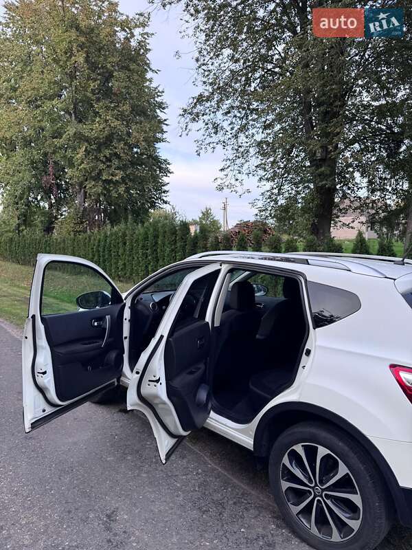 Внедорожник / Кроссовер Nissan Qashqai 2013 в Буске