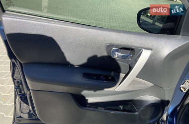 Внедорожник / Кроссовер Nissan Qashqai 2007 в 