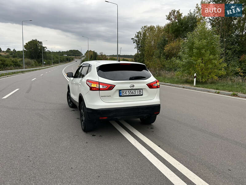 Внедорожник / Кроссовер Nissan Qashqai 2014 в Хмельницком
