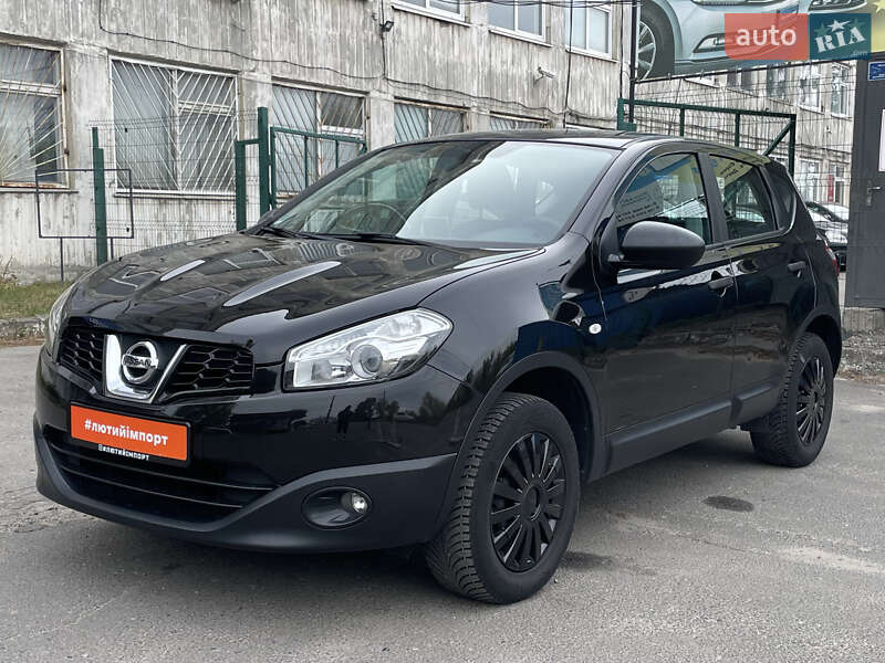 Позашляховик / Кросовер Nissan Qashqai 2011 в Сумах