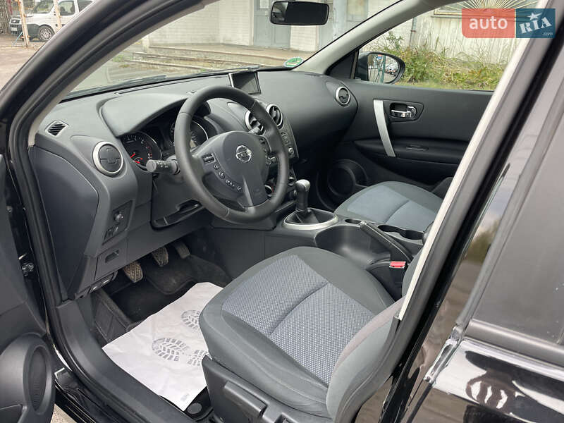 Позашляховик / Кросовер Nissan Qashqai 2011 в Сумах