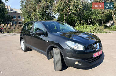 Внедорожник / Кроссовер Nissan Qashqai 2010 в 