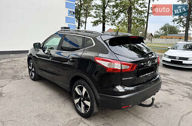Внедорожник / Кроссовер Nissan Qashqai 2015 в 