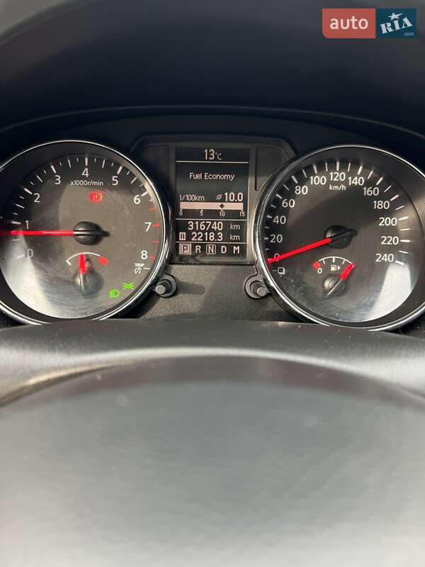 Позашляховик / Кросовер Nissan Qashqai 2011 в Радивиліві