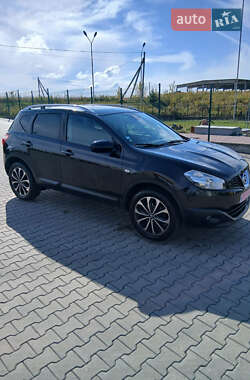 Позашляховик / Кросовер Nissan Qashqai 2013 в Луцьку