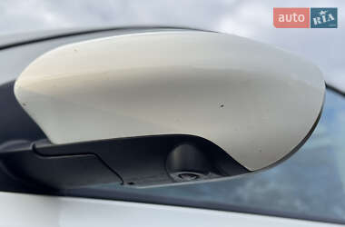 Внедорожник / Кроссовер Nissan Qashqai 2012 в 