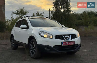 Внедорожник / Кроссовер Nissan Qashqai 2012 в 