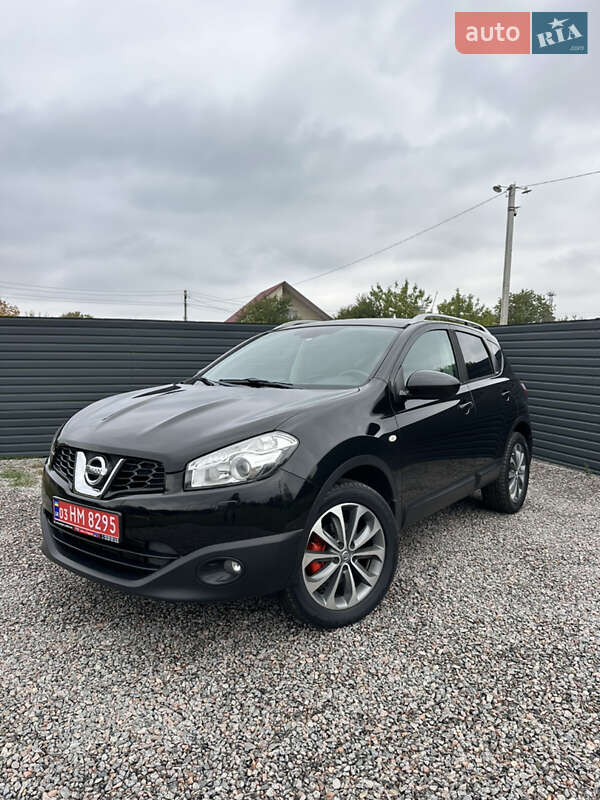 Внедорожник / Кроссовер Nissan Qashqai 2011 в 