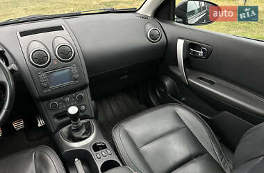 Внедорожник / Кроссовер Nissan Qashqai 2011 в 