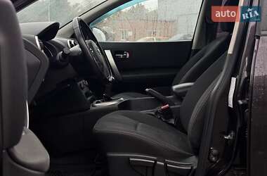 Внедорожник / Кроссовер Nissan Qashqai 2011 в 