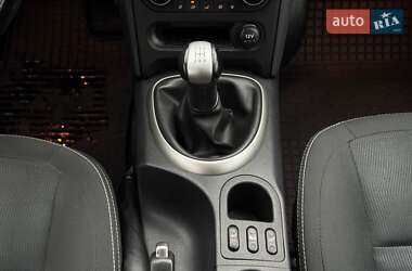 Внедорожник / Кроссовер Nissan Qashqai 2011 в 
