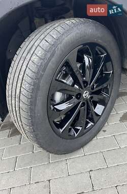 Внедорожник / Кроссовер Nissan Qashqai 2013 в 