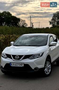 Внедорожник / Кроссовер Nissan Qashqai 2017 в Згуровке