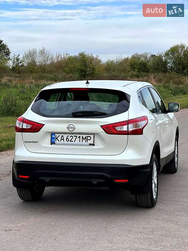 Внедорожник / Кроссовер Nissan Qashqai 2017 в Згуровке