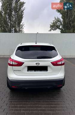 Внедорожник / Кроссовер Nissan Qashqai 2016 в 