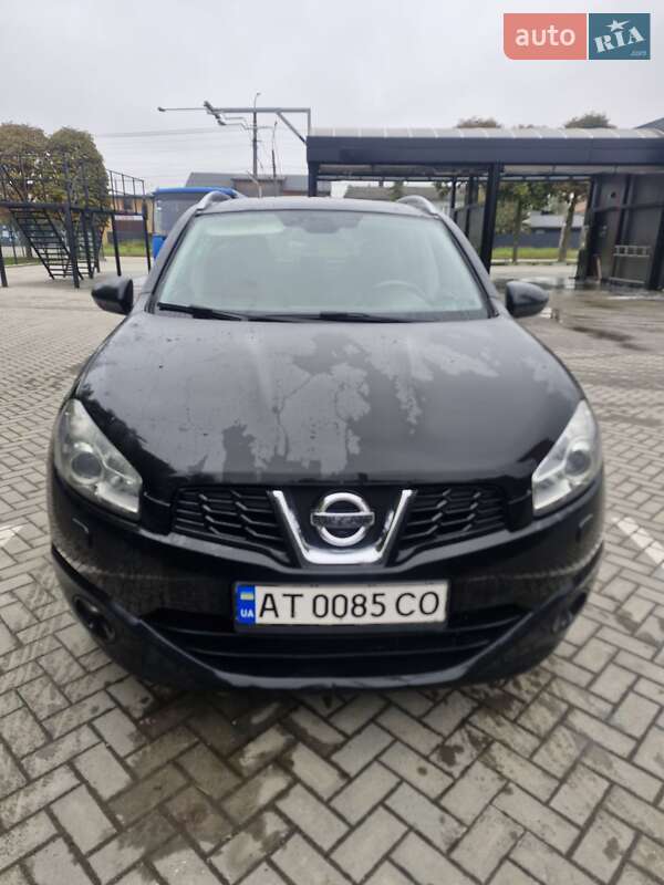 Внедорожник / Кроссовер Nissan Qashqai 2012 в 