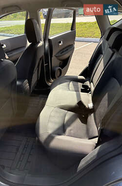 Внедорожник / Кроссовер Nissan Qashqai 2011 в 