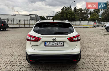 Внедорожник / Кроссовер Nissan Qashqai 2014 в 