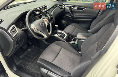 Внедорожник / Кроссовер Nissan Qashqai 2014 в 