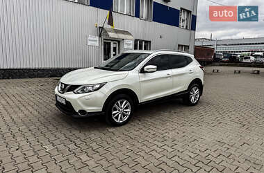 Внедорожник / Кроссовер Nissan Qashqai 2014 в 