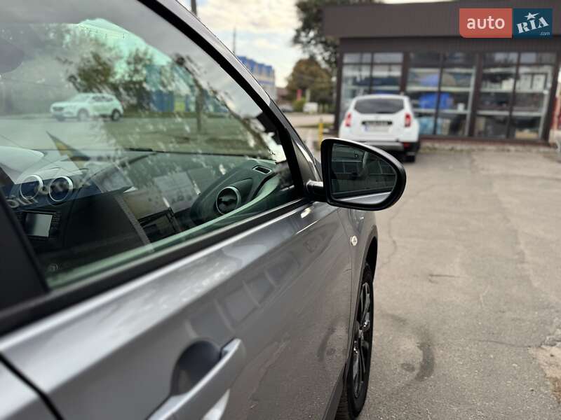 Внедорожник / Кроссовер Nissan Qashqai 2011 в Сумах