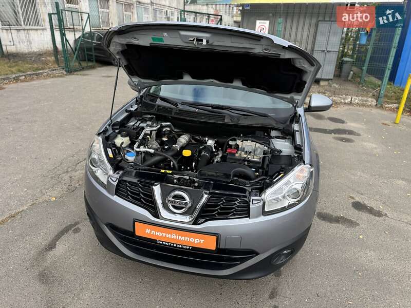 Внедорожник / Кроссовер Nissan Qashqai 2011 в Сумах