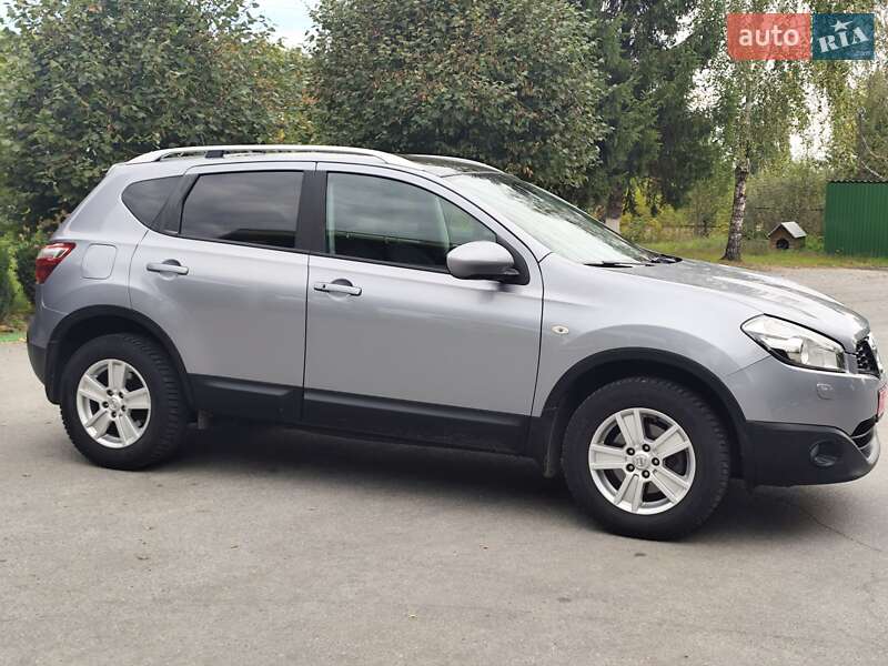 Внедорожник / Кроссовер Nissan Qashqai 2012 в Звягеле