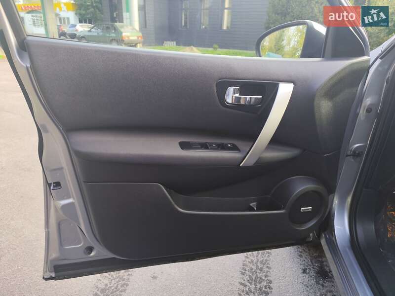 Внедорожник / Кроссовер Nissan Qashqai 2012 в Звягеле