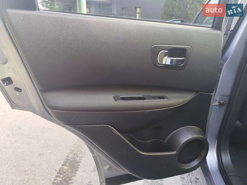 Внедорожник / Кроссовер Nissan Qashqai 2012 в Звягеле