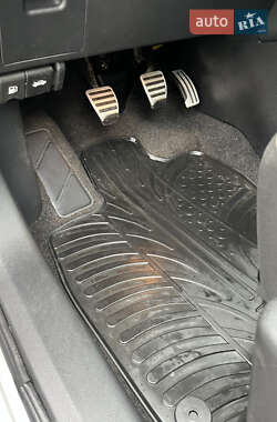 Внедорожник / Кроссовер Nissan Qashqai 2013 в 