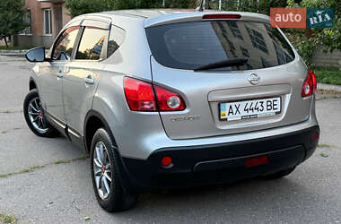 Внедорожник / Кроссовер Nissan Qashqai 2008 в 