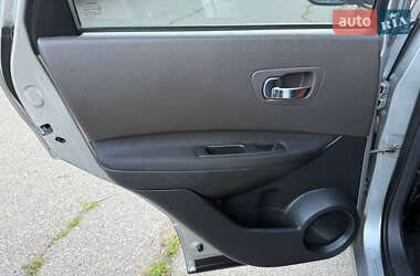 Внедорожник / Кроссовер Nissan Qashqai 2008 в 