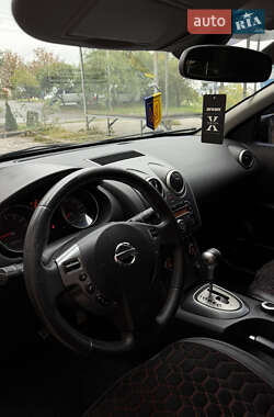 Внедорожник / Кроссовер Nissan Qashqai 2008 в 