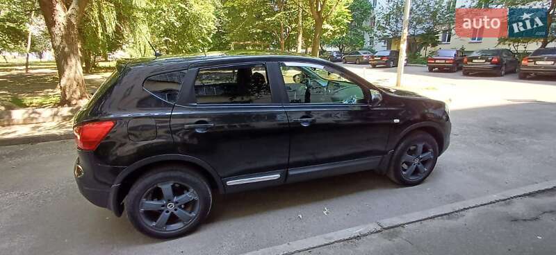 Внедорожник / Кроссовер Nissan Qashqai 2008 в 