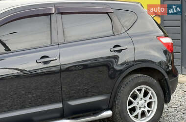 Внедорожник / Кроссовер Nissan Qashqai 2011 в 