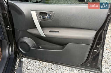 Внедорожник / Кроссовер Nissan Qashqai 2011 в 
