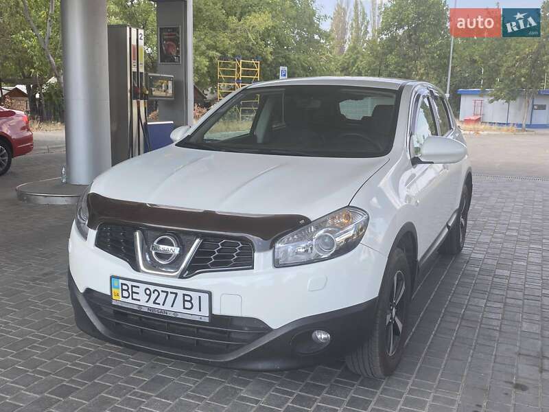 Позашляховик / Кросовер Nissan Qashqai 2011 в Миколаєві