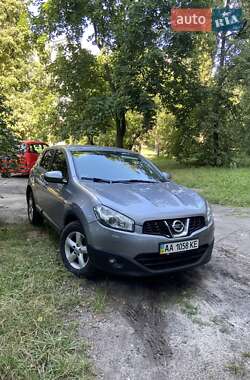 Внедорожник / Кроссовер Nissan Qashqai 2010 в Киеве