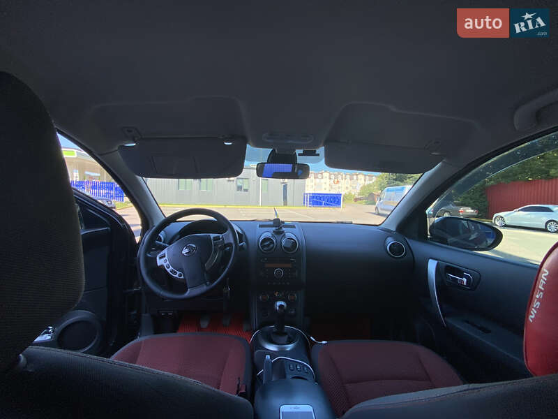 Позашляховик / Кросовер Nissan Qashqai 2010 в Ужгороді фото 9 Позашляховик / Кросовер Nissan Qashqai 2010 в Ужгороді