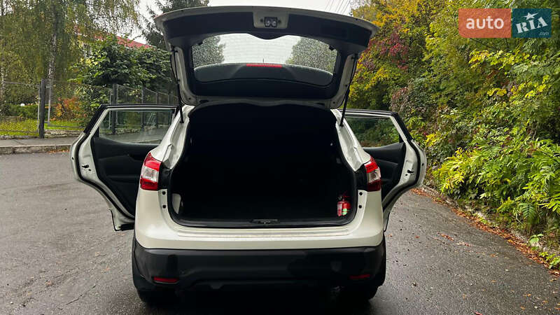 Внедорожник / Кроссовер Nissan Qashqai 2015 в Виннице фото 16 Внедорожник / Кроссовер Nissan Qashqai 2015 в Виннице