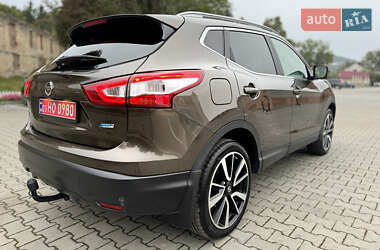 Внедорожник / Кроссовер Nissan Qashqai 2015 в 