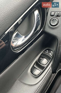 Внедорожник / Кроссовер Nissan Qashqai 2015 в 