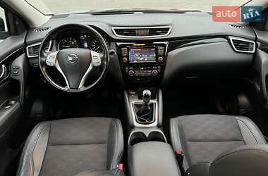 Внедорожник / Кроссовер Nissan Qashqai 2015 в 