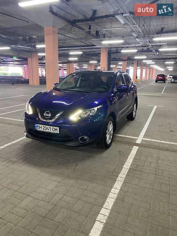Внедорожник / Кроссовер Nissan Qashqai 2016 в Киеве