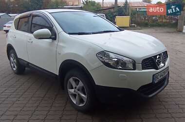 Позашляховик / Кросовер Nissan Qashqai 2011 в Львові