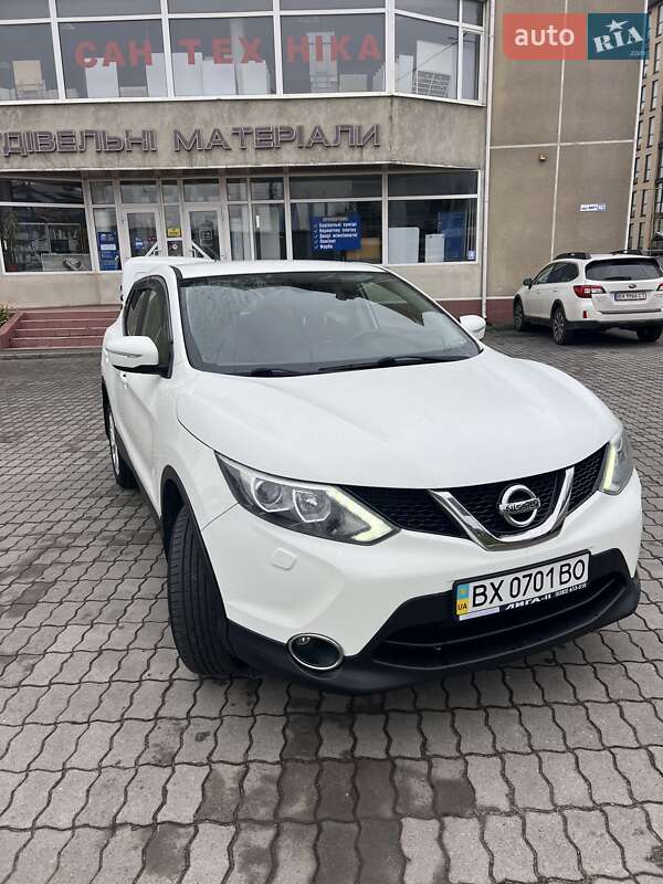 Внедорожник / Кроссовер Nissan Qashqai 2014 в Хмельницком