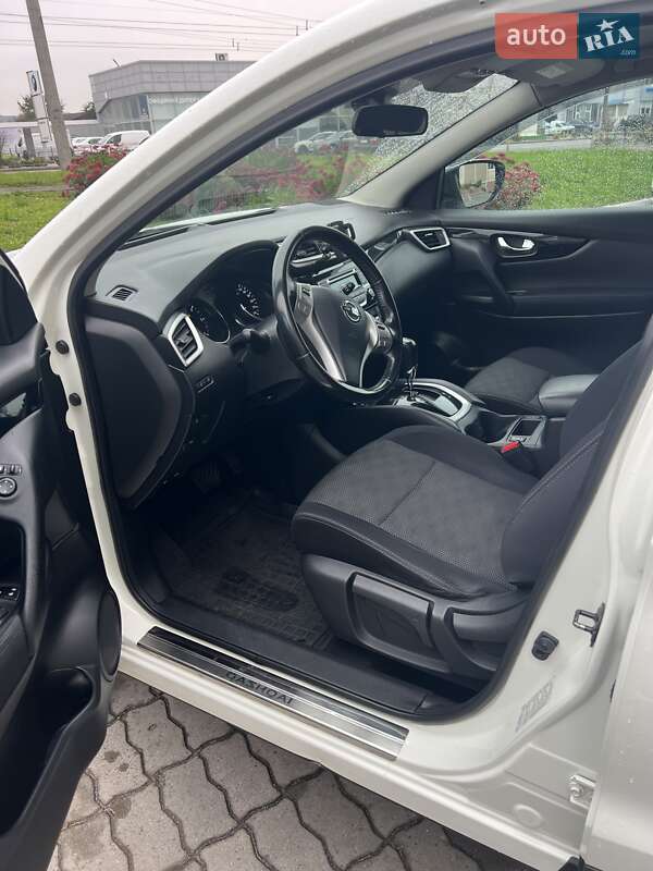 Внедорожник / Кроссовер Nissan Qashqai 2014 в Хмельницком